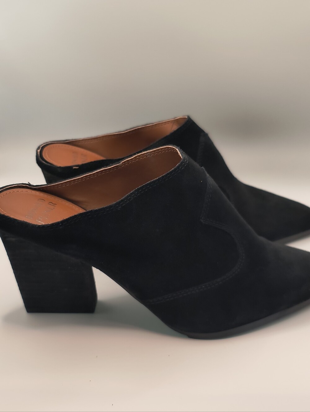 Donald Pliner Vana Black Suede Western Mule Clogs Heeled Booties Size 9.5M Boho